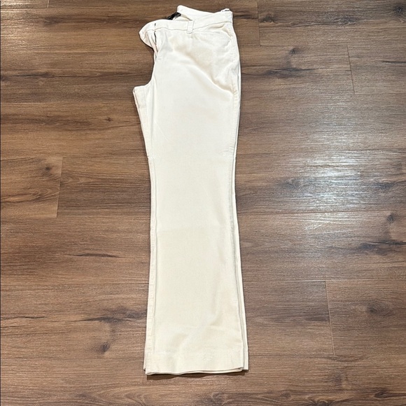 Woman's Jones New York Cream Corduroy  Straight Leg Pants. Size 4 - Picture 1 of 8